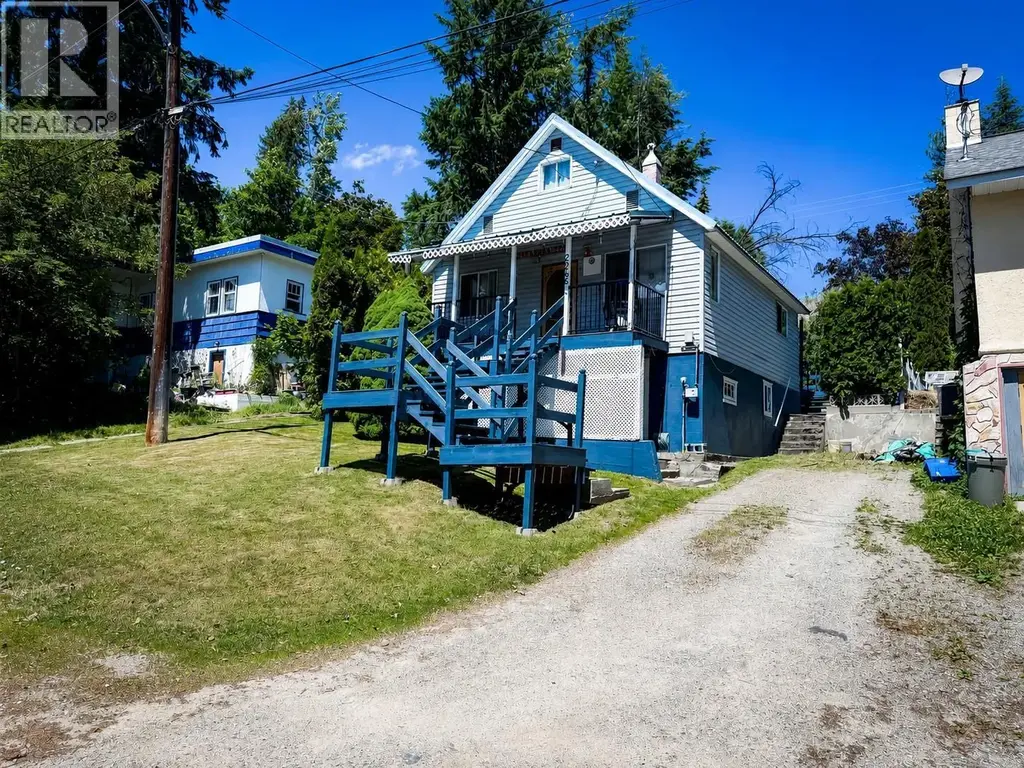 2246 Kootenay Avenue, Rossland